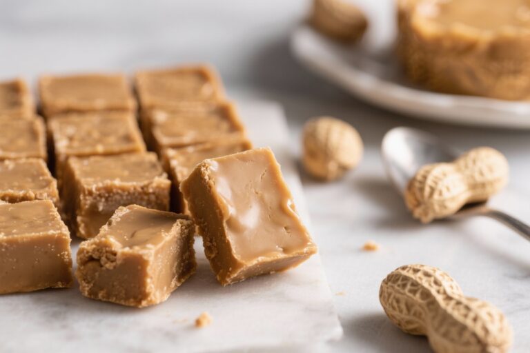 4-Ingredient Peanut Butter Protein Fudge (No Bake) – Simple, Creamy, Satisfying