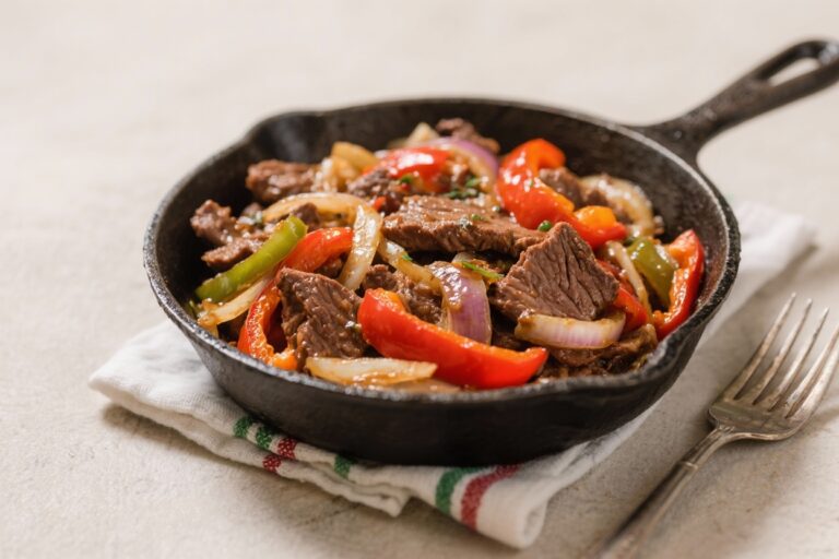 Low-Cal Italian Beef Skillet With Peppers & Onions